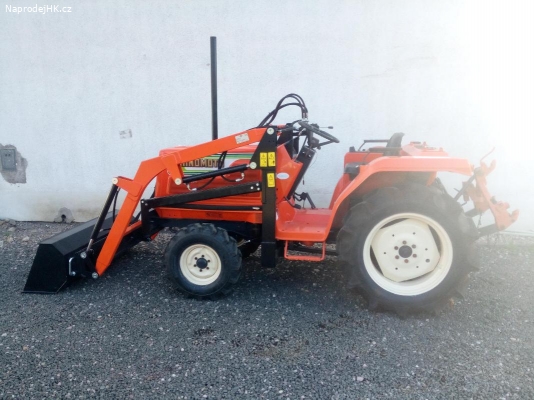malotraktor Hinomoto N 209 s nakladačem servo