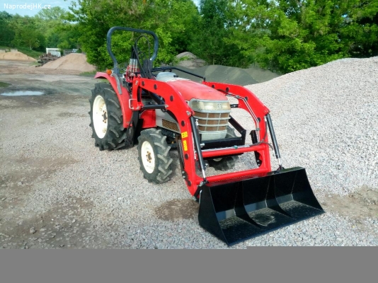 malotraktor Yanmar RS 27 s nakladačem servo